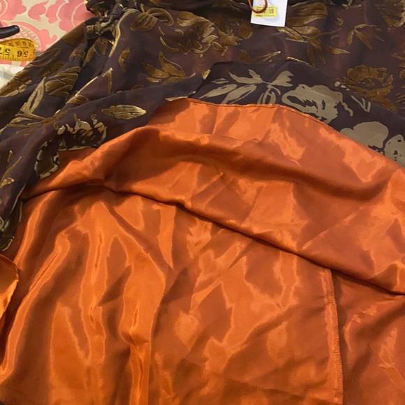 Halter evening dress - Picture 10 of 10